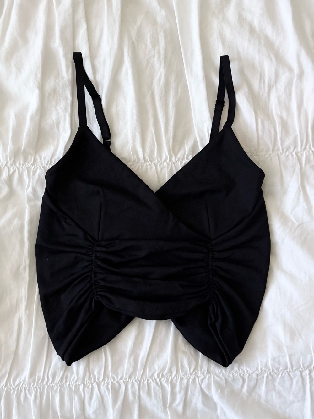 Forever 21 Black Scoop Neck Cami